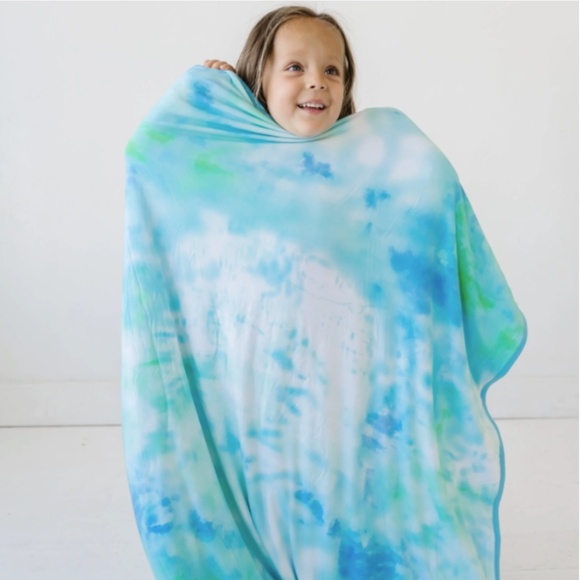 Tidepool Watercolor Large Cloud Blanket - Picture 7 of 7